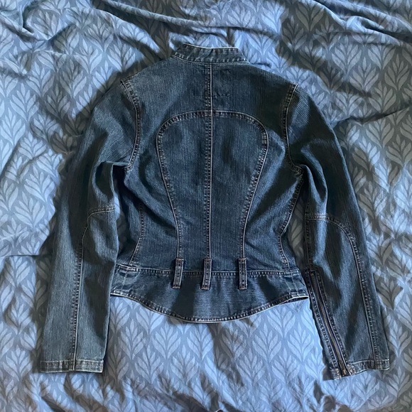 Vintage Guess denim jacket - Picture 3 of 4